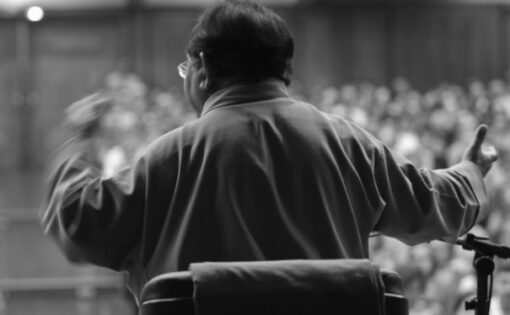 Thumbnail voor Guru in Disgrace: documentaire over Sogyal Rinpoche
