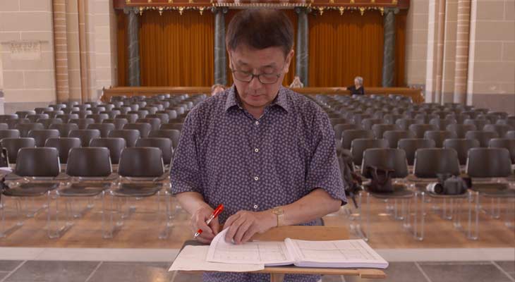 Componist Chen Xiaoyong in de documentaire 'Goed leven, goed sterven'